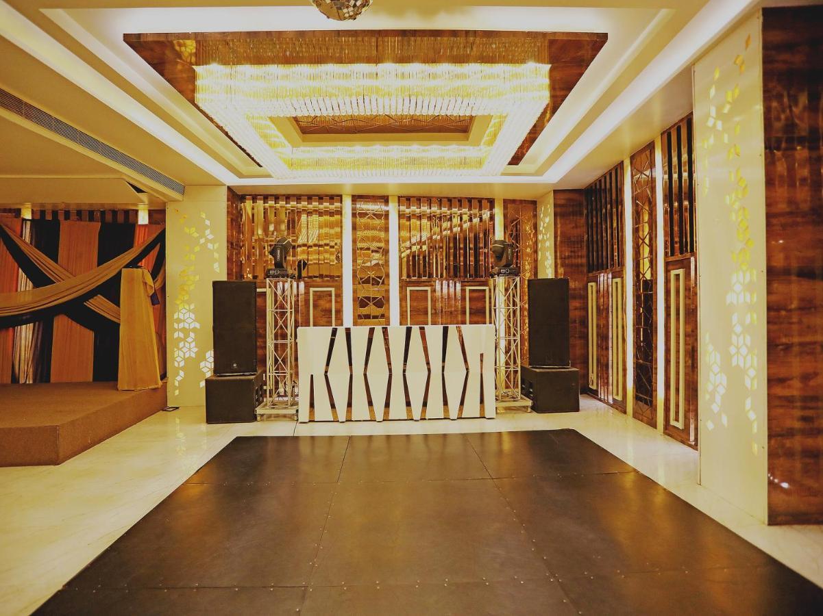 Fabhotel Ronald Inn Faridabad Exterior photo