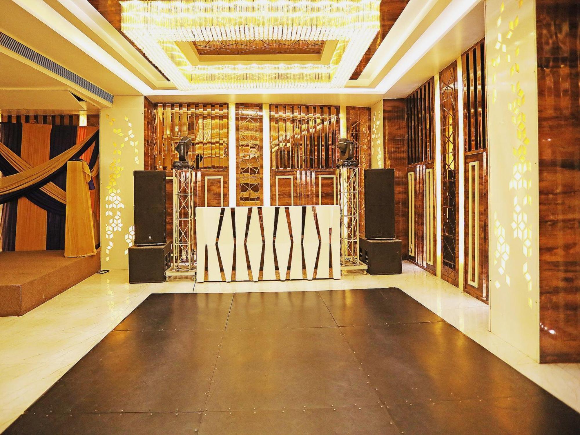 Fabhotel Ronald Inn Faridabad Exterior photo