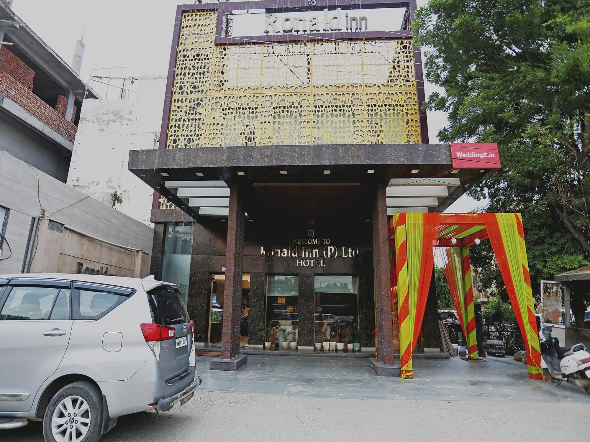 Fabhotel Ronald Inn Faridabad Exterior photo