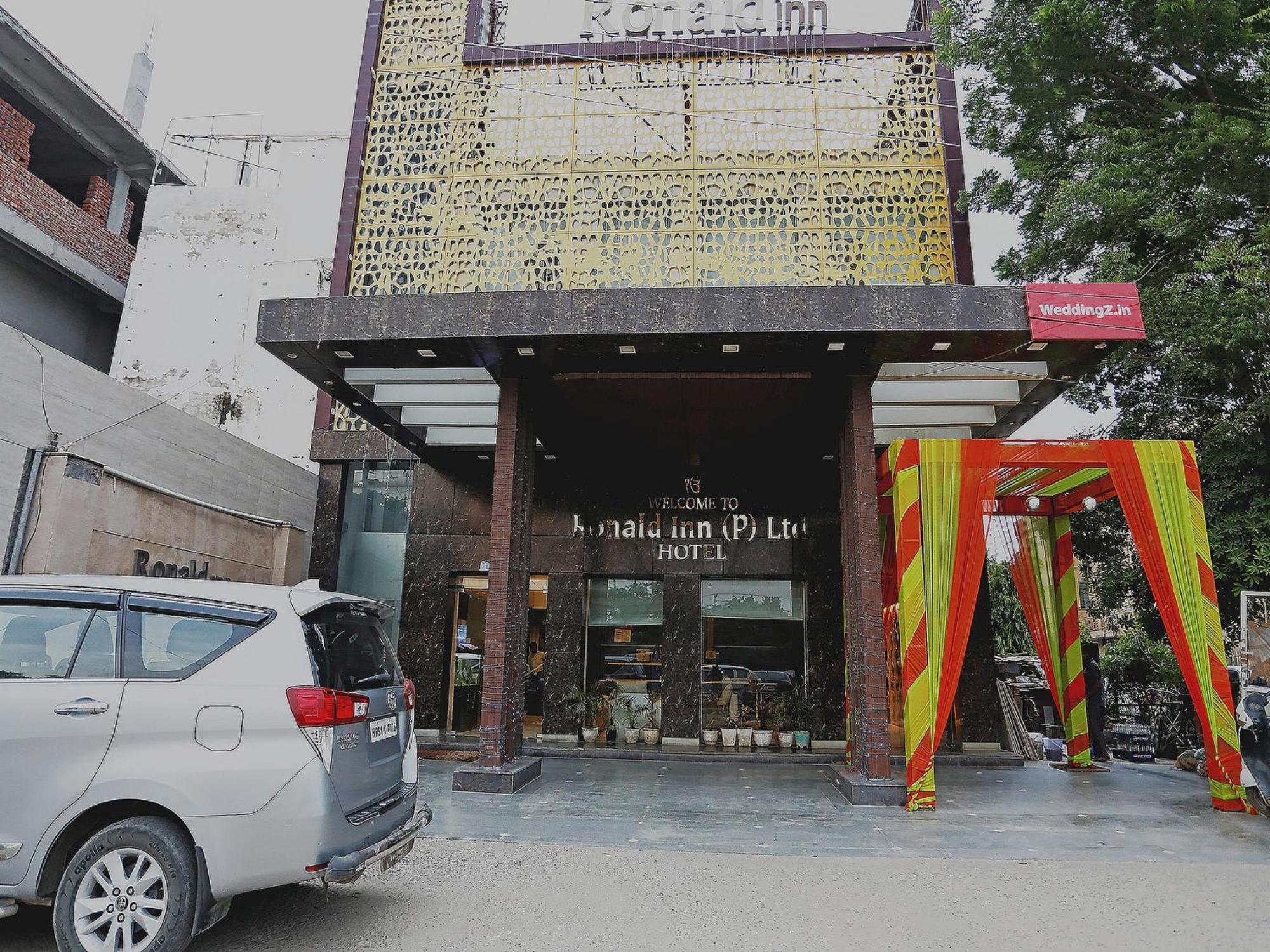 Fabhotel Ronald Inn Faridabad Exterior photo