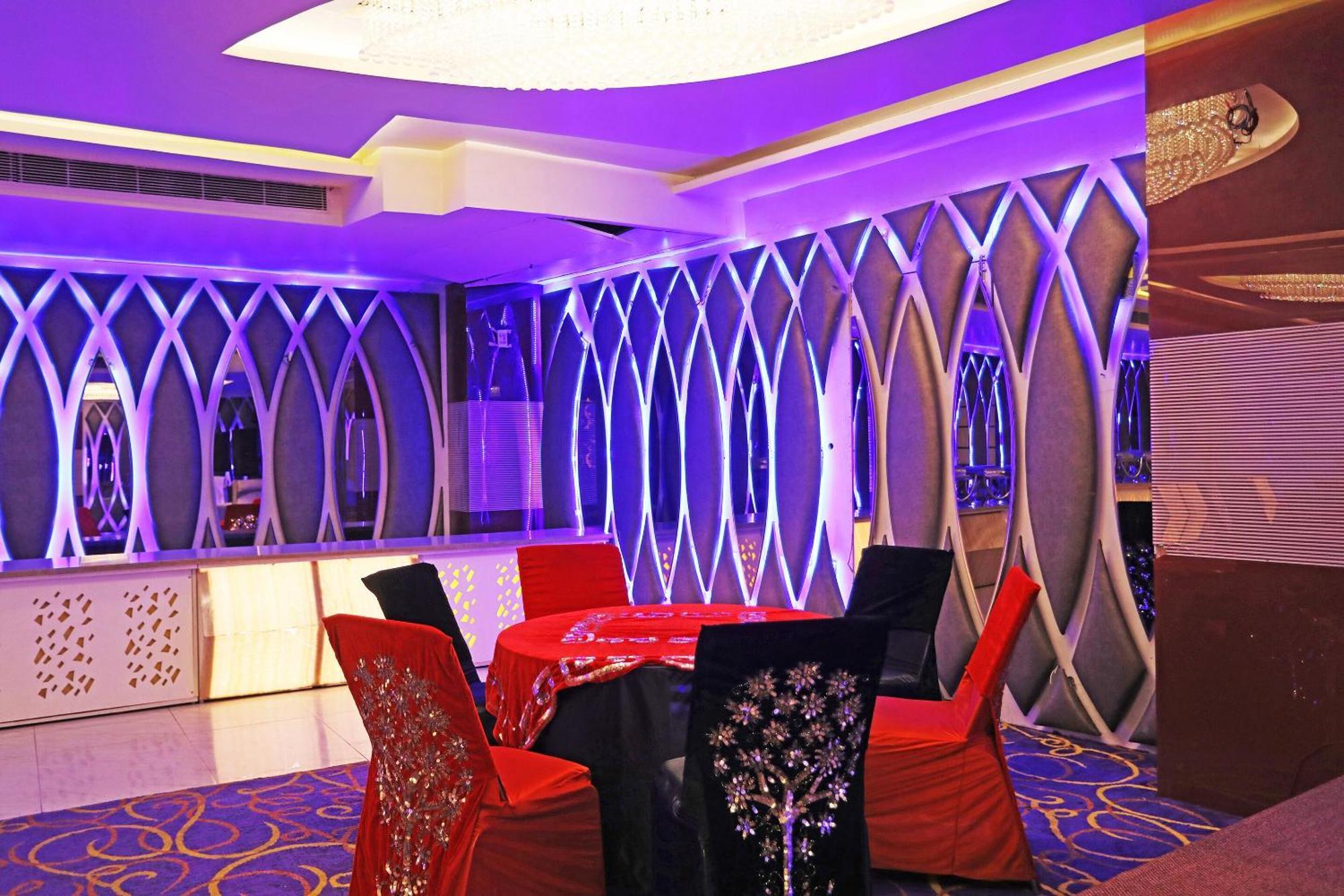 Fabhotel Ronald Inn Faridabad Exterior photo
