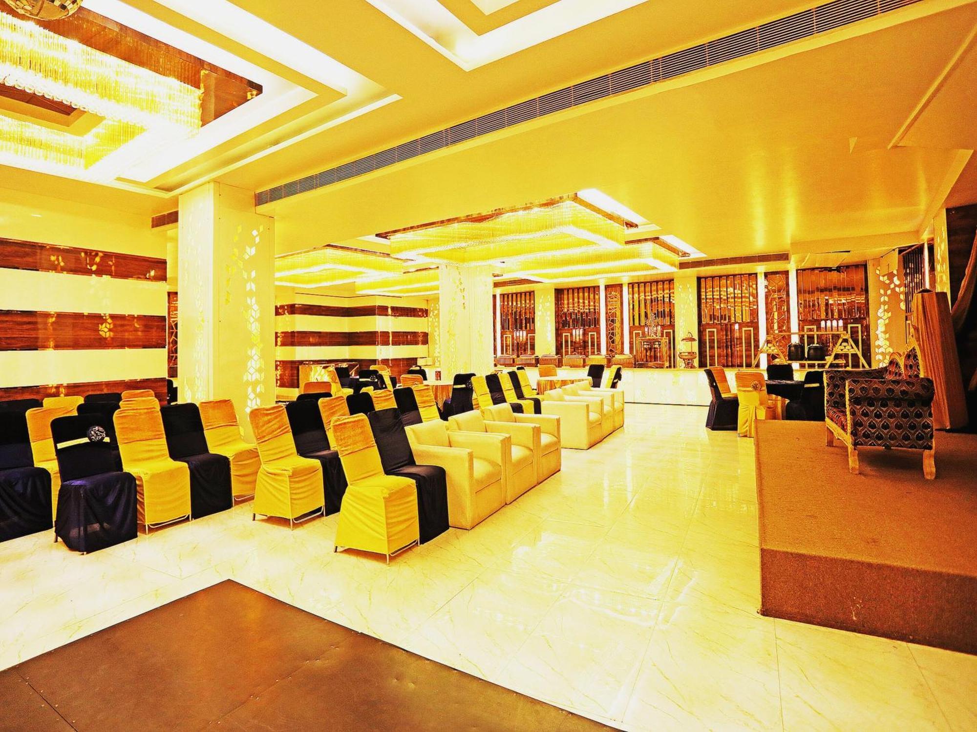 Fabhotel Ronald Inn Faridabad Exterior photo