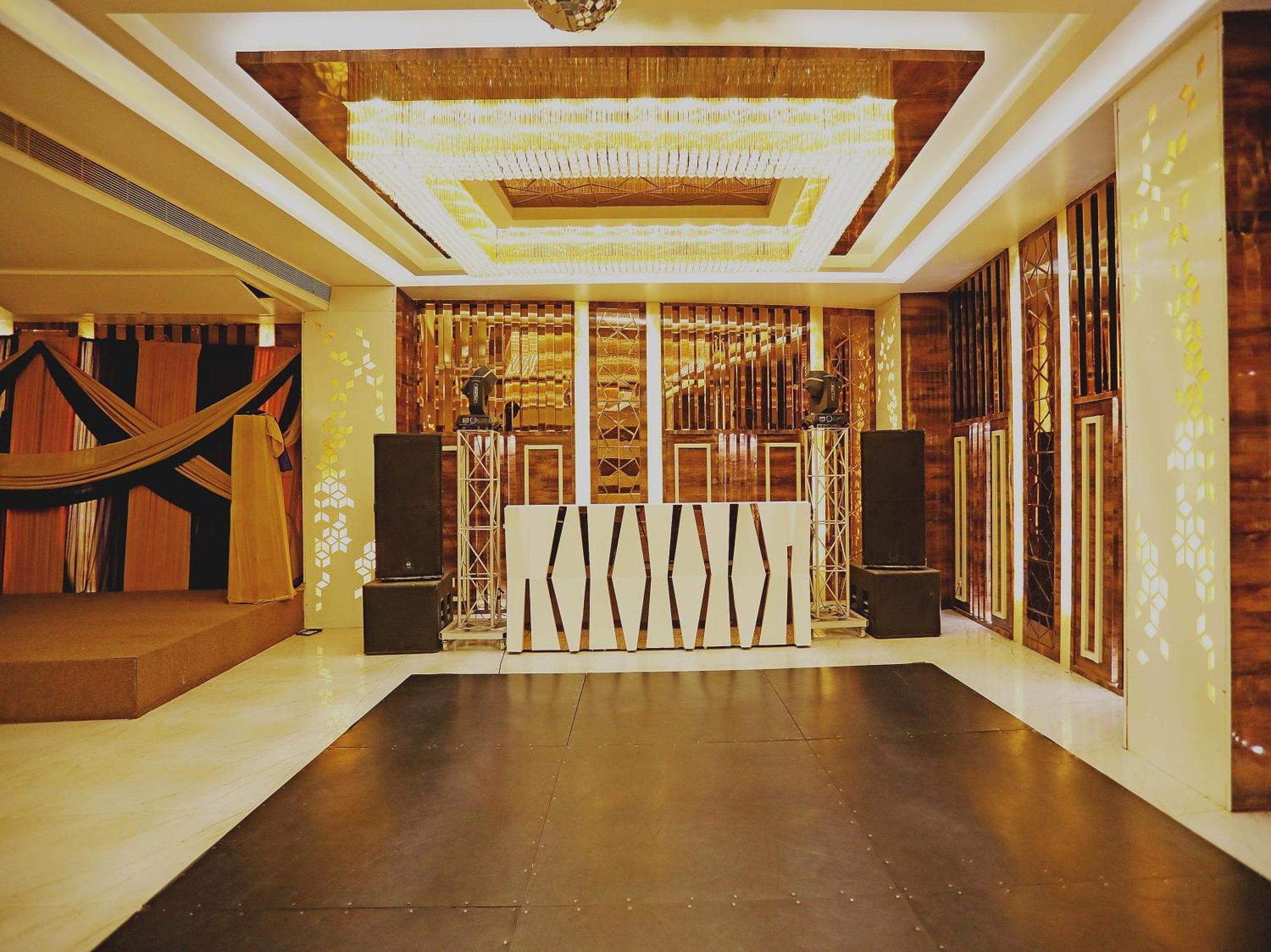 Fabhotel Ronald Inn Faridabad Exterior photo